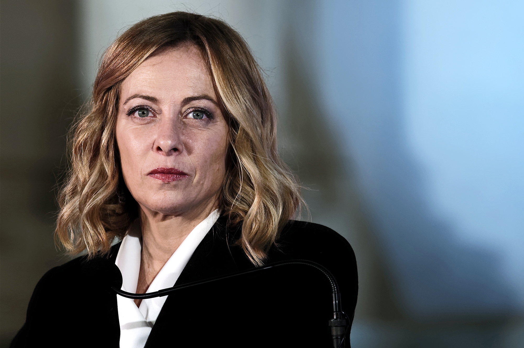 "Uvnitř ještě krásnější než navenek.“ (Musk o Meloni)