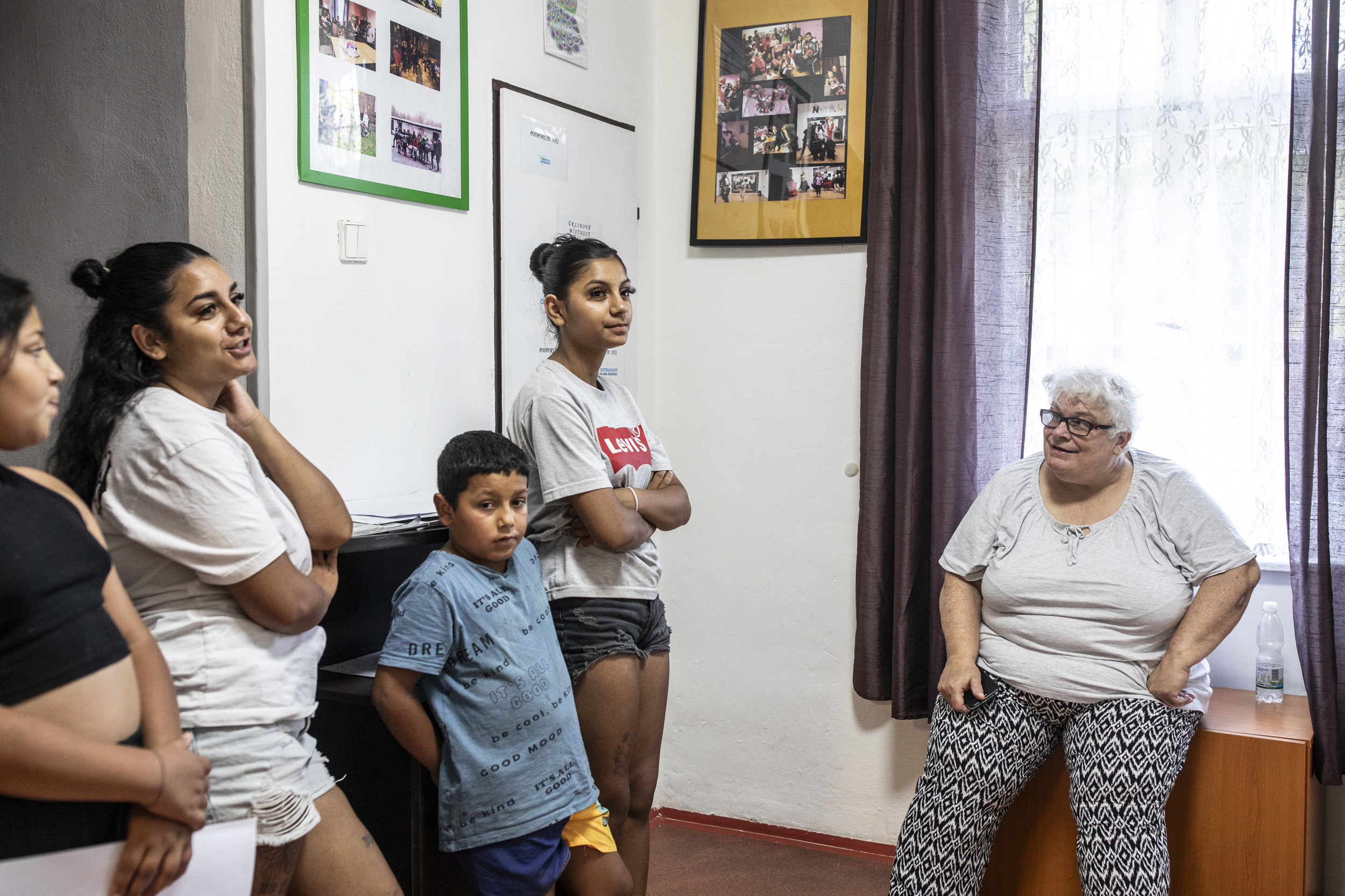 Přes tu hrůzu se mi tu stejně líbilo. (Lehotská v komunitním centru)