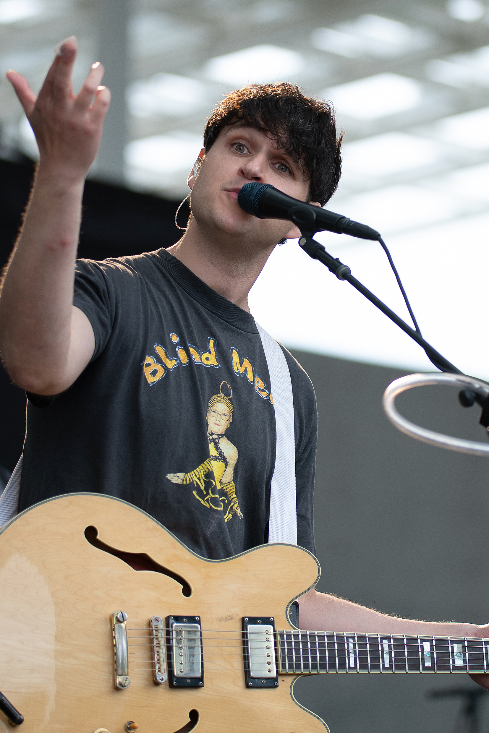 Doufám, že to hodíš za hlavu. (Ezra Koenig)