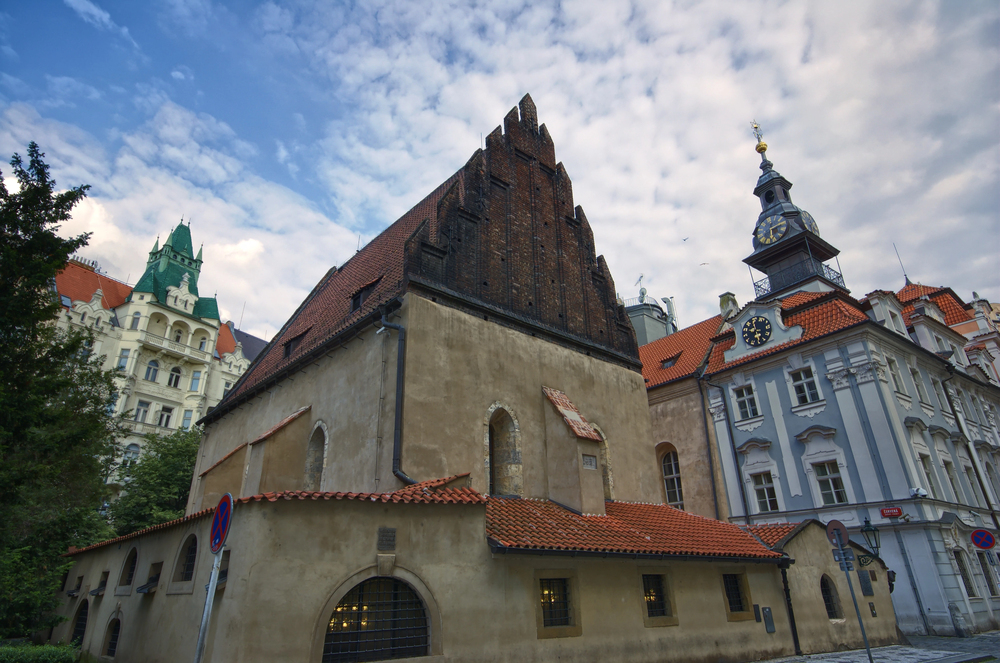 „Nepřijatelné“: Židovské obce se bouří proti koncertu Ye v Praze