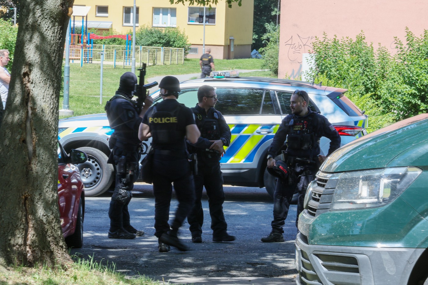 Drama v Ostravě-Zábřehu: Žena přežila útok manžela, on spáchal sebevraždu