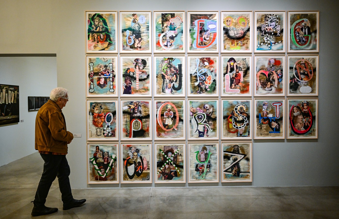 Výstava v pražském centru DOX ukazuje vztah mezi uměním a médii