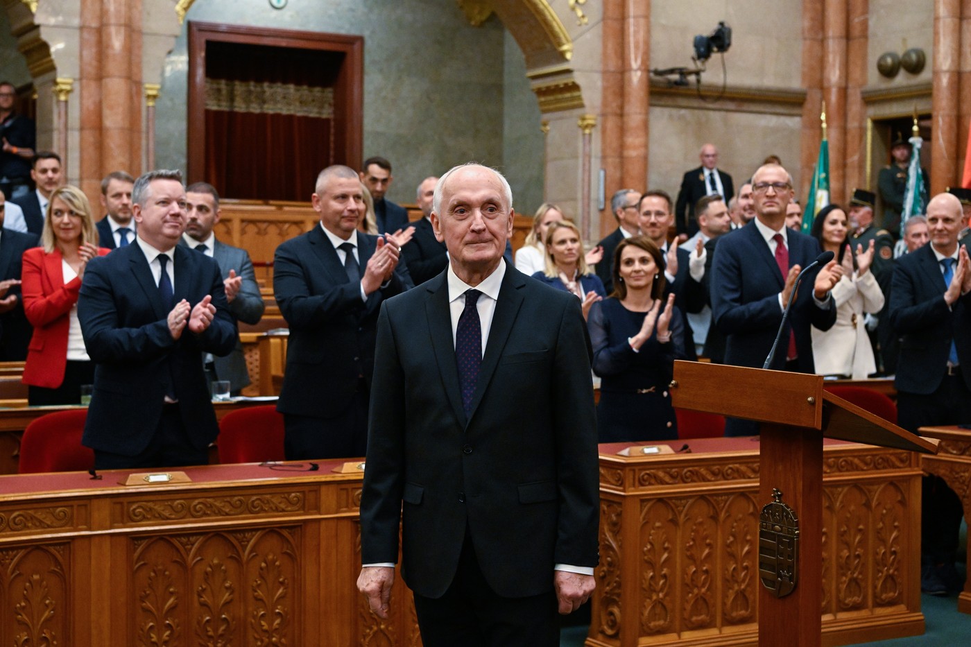 Maďarský parlament zvolil Andráse Baku novým prezidentem