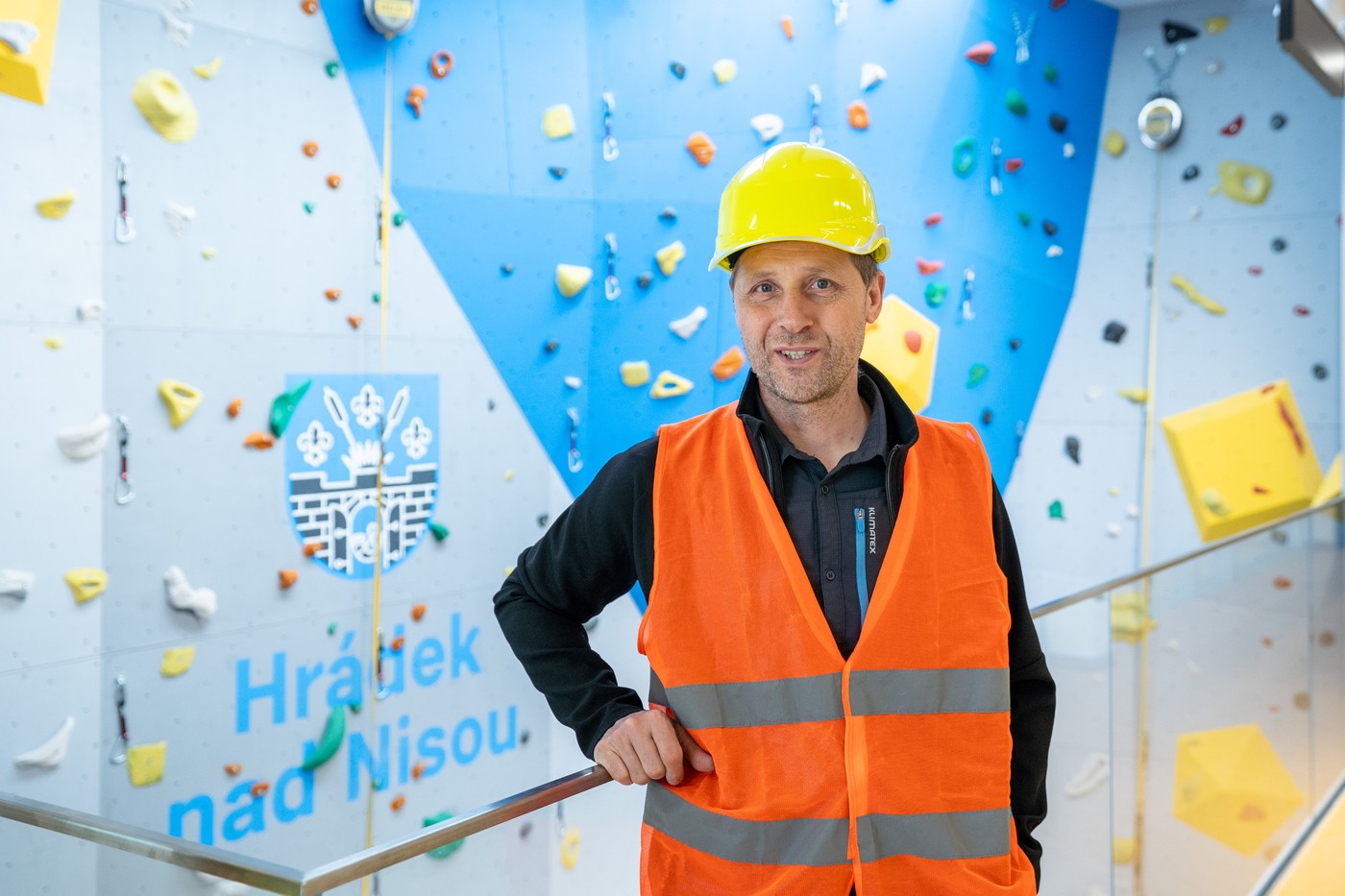 Sportovní centrum s horolezeckou stěnou. Hrádek dokončuje revitalizaci areálu Bekon