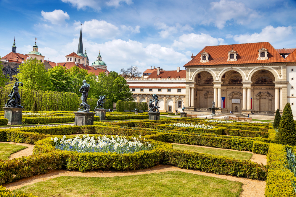 FOK před zahájením 92. sezony tradičně zahraje ve Valdštejnské zahradě