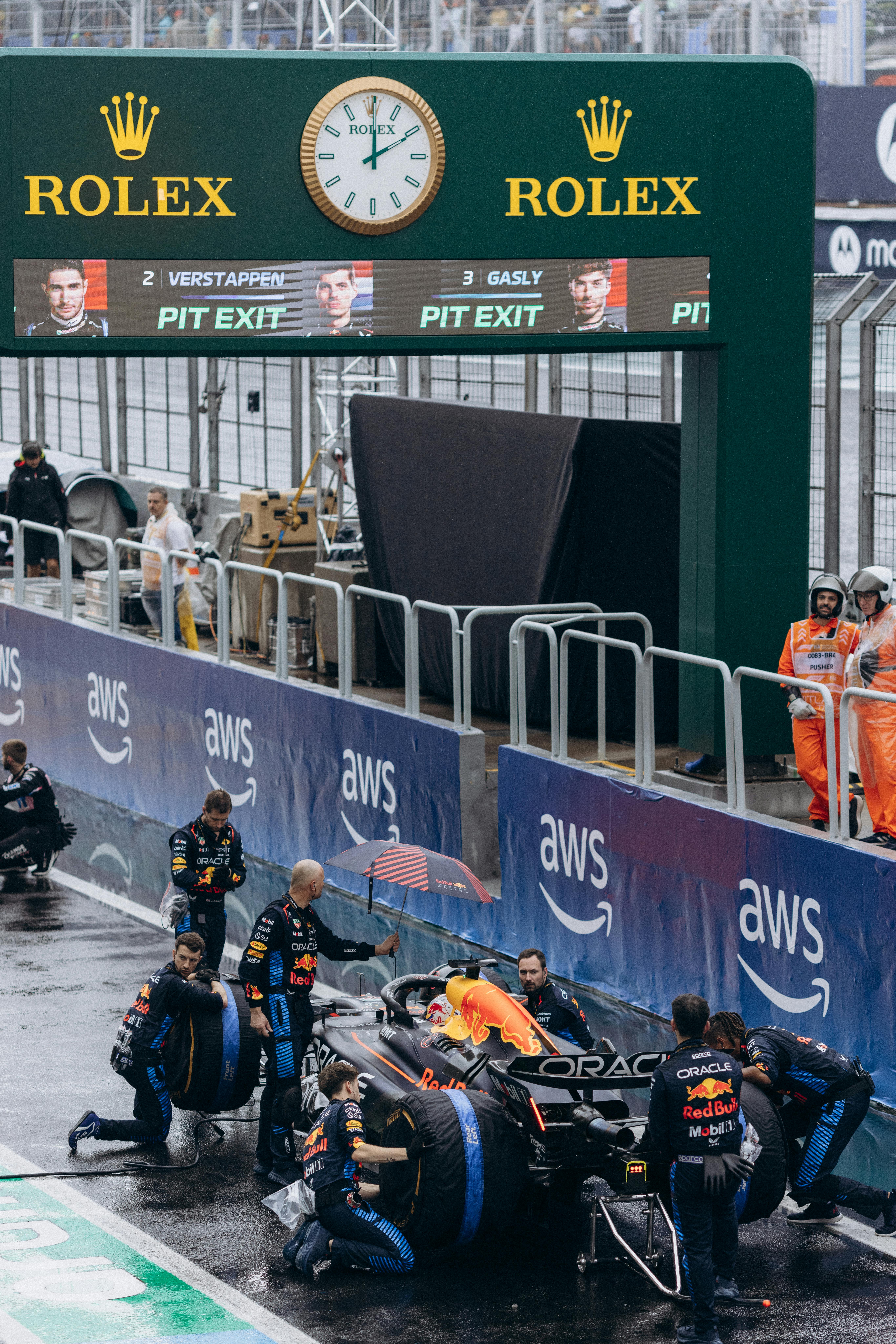 Verstappen potvrdil, že ve formuli 1 bude závodit i v roce 2027