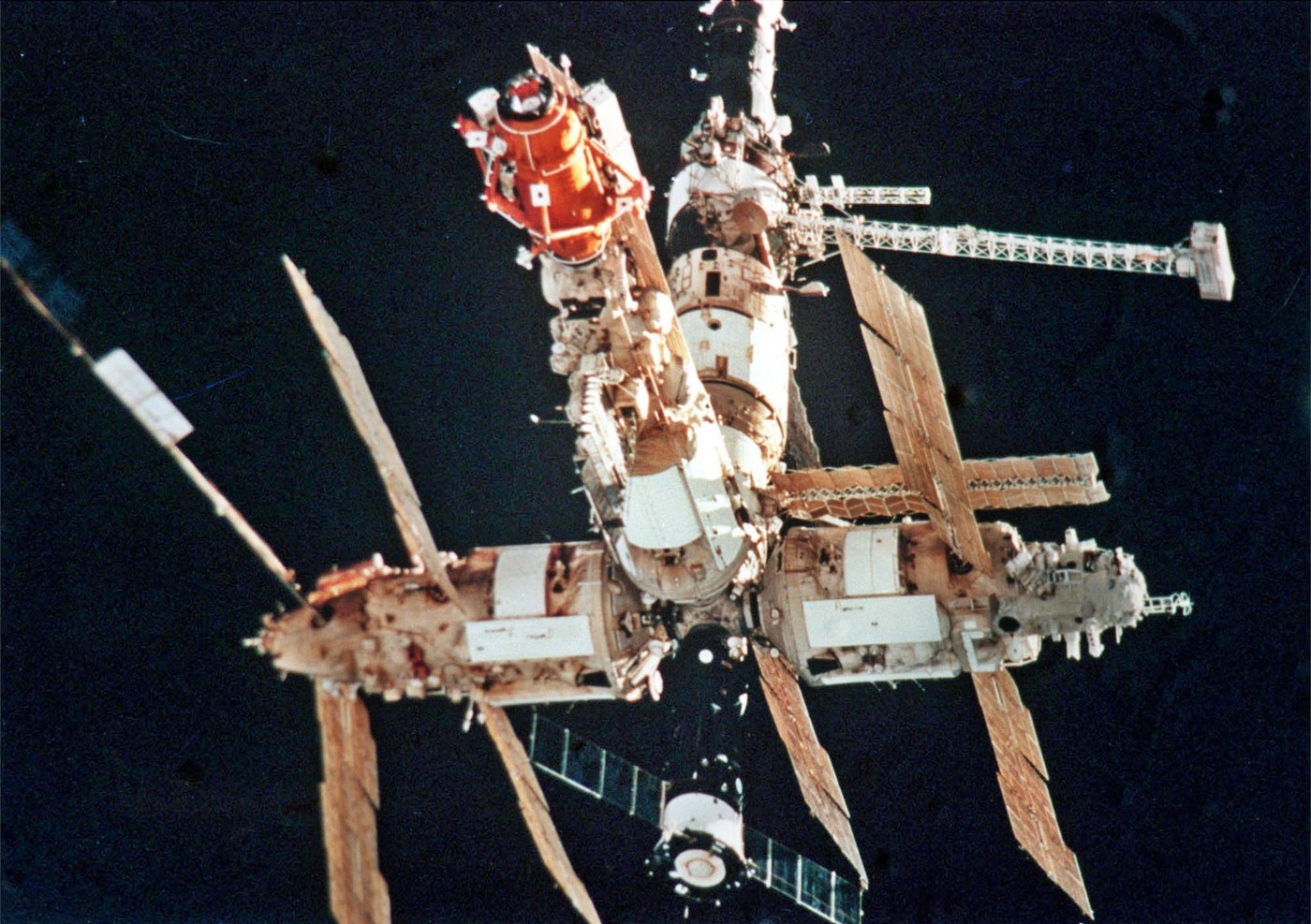 Na stanici Mir, která svoji činnost ukončila před 25 lety, se vystřídalo 104 kosmonautů