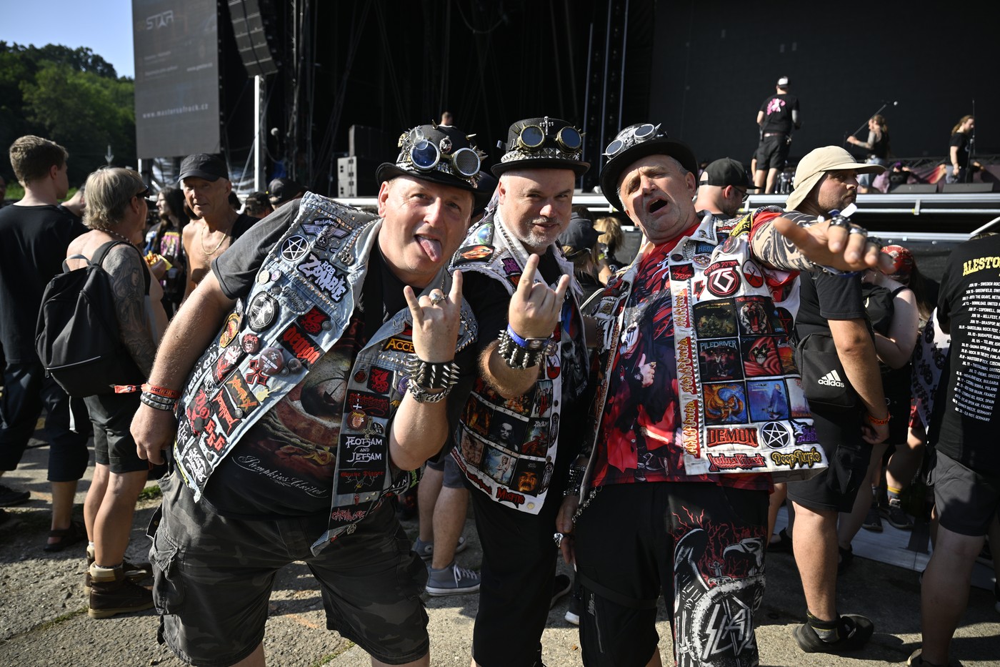 Festival Masters of Rock ve Vizovicích zahájila po poledni místní kapela Fleret