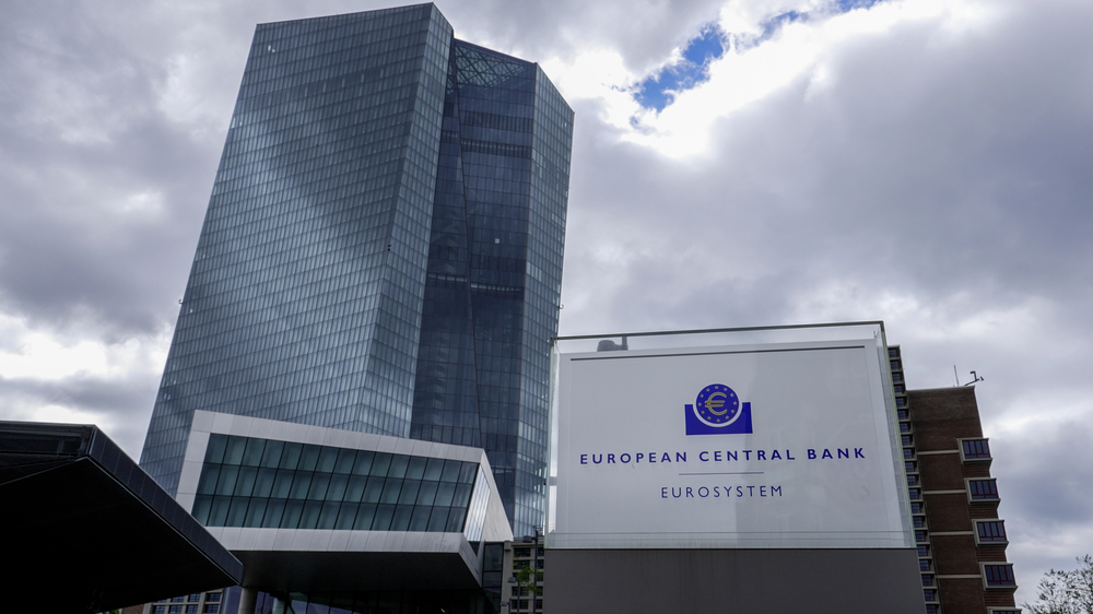 ECB podle očekávání zvýšila úroky, depozitní sazba je na 2,25 procenta