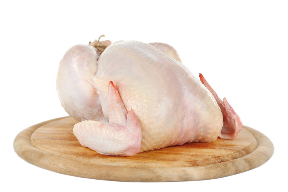 V celých kuřatech ze supermarketů Delmart zjistili veterináři salmonelu