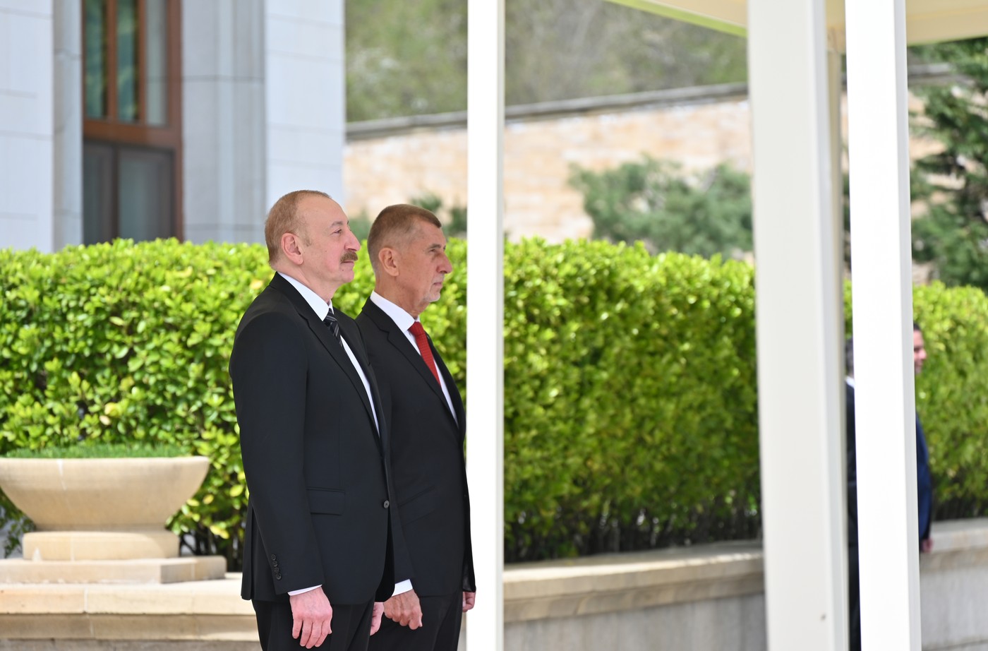 Babiš: ČEZ usiluje o dlouhodobé dodávky ázerbájdžánského zemního plynu