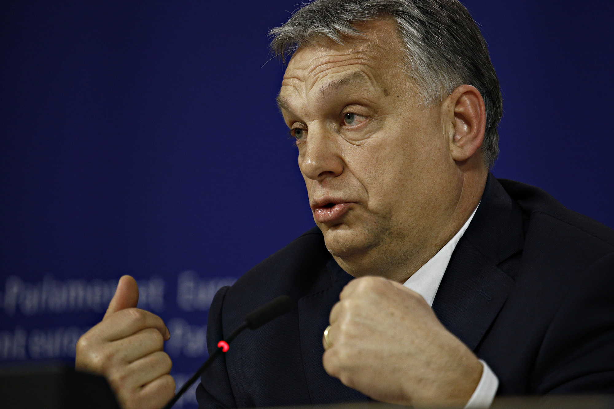 Orbán vyzval EU, aby zastavila všechny energetické sankce proti Rusku