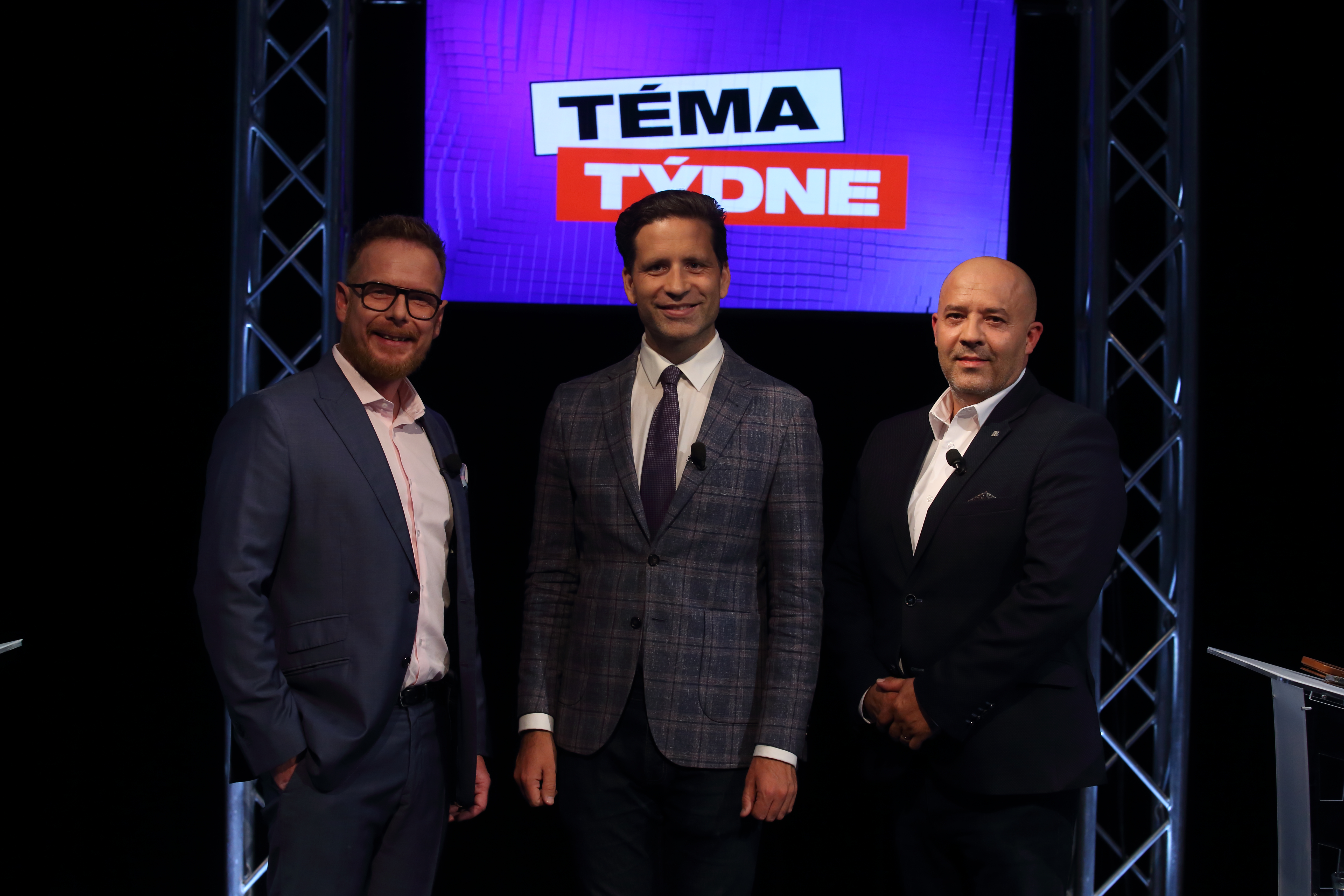 TÉMA TÝDNE: Emisní povolenky aneb jak se Evropa střílí do vlastní nohy