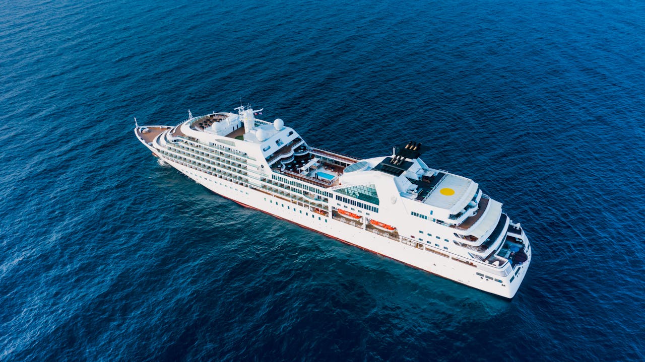 Nákaza na lodi MV Hondius děsí Tenerife, přístavníci hrozí stávkou  