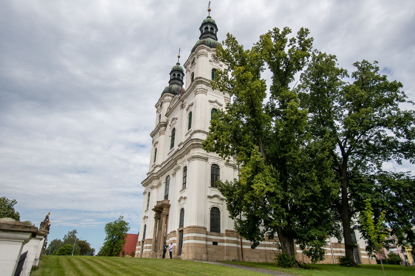 Slezské Lurdy mají novou tvář. Opravenou baziliku požehná vatikánský vyslanec