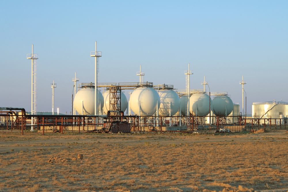 Evropa na kolenou – útok na největší LNG závod světa zdražil plyn o třetinu