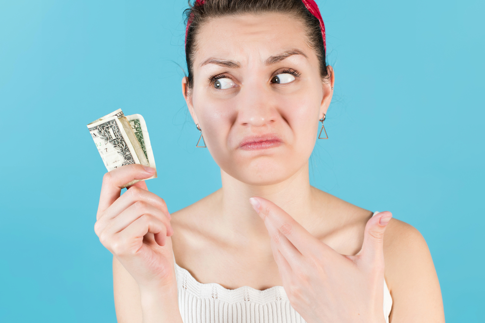 „Skvělá zpráva: na důstojnou mzdu nedosáhne jen 2,5 milionu lidí“