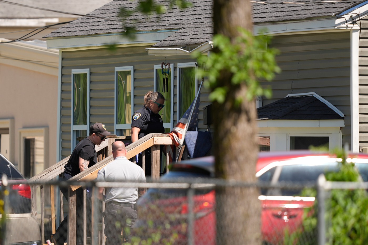 Muž v Louisianě po domácí hádce zastřelil osm dětí, zahynul po honičce s policií