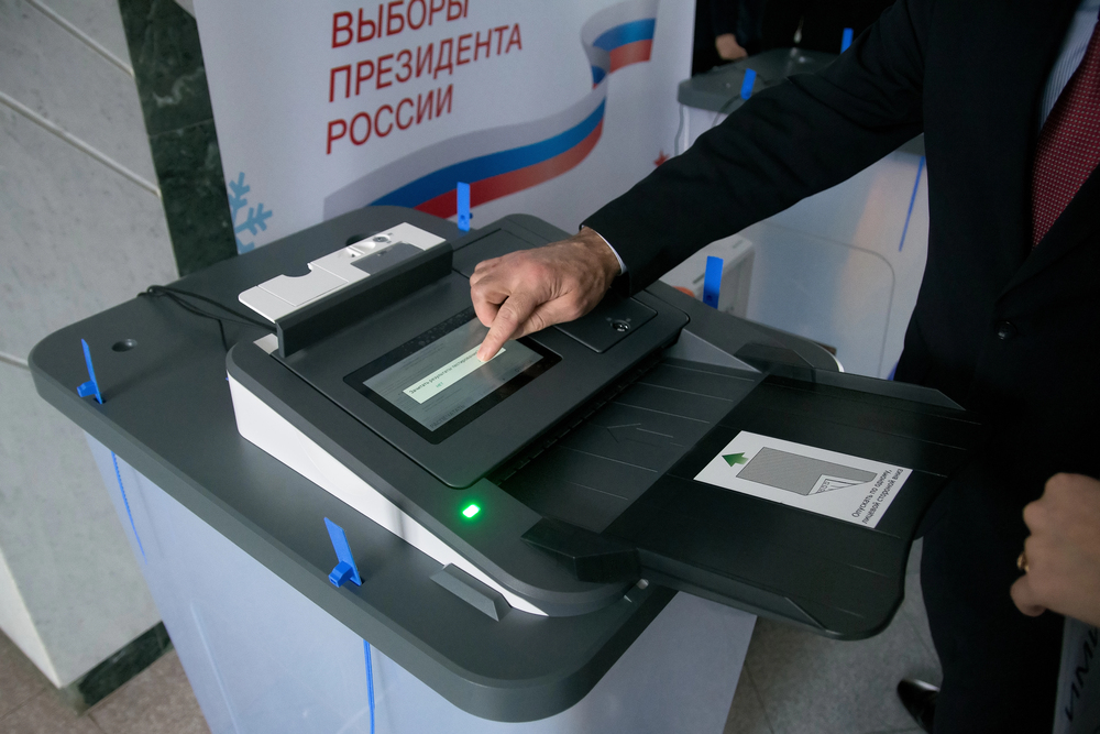 Volební imitace v Rusku: Proč Kreml vyřadil opozici a co prozradí neveřejná data o únavě z války