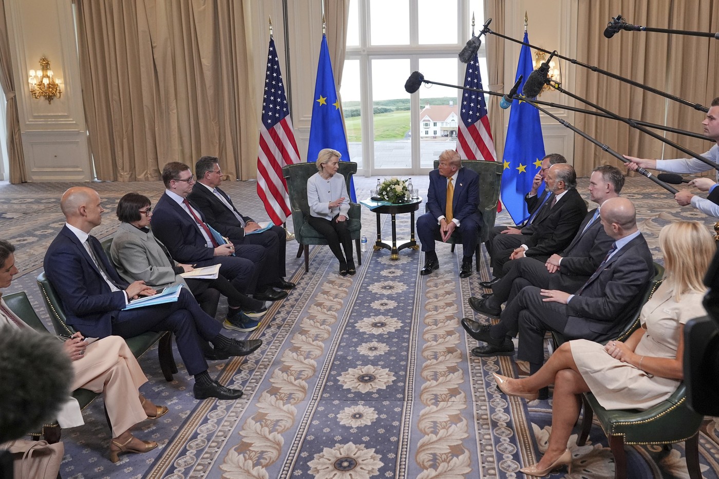 USA a EU uzavřely dohodu, cla na dovoz z EU do USA vzrostou na 15 procent