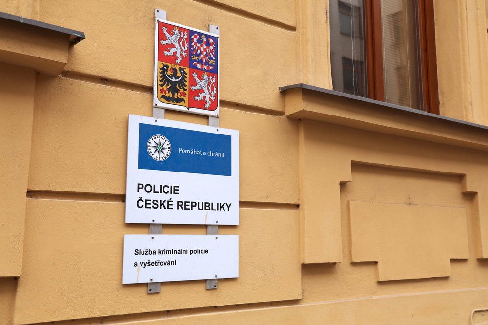Kdo nechal novorozence v kontejneru? Policie zveřejnila nové poznatky a žádá o pomoc