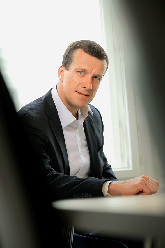 Radim Neubauer: Svatba z lásky, smlouva z rozumu. Moderní páry chtějí obojí