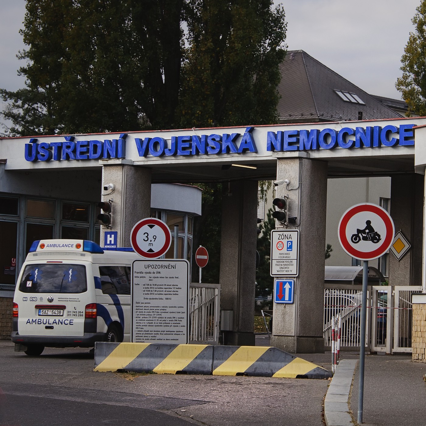 Policie obvinila v kauze posudků střešovické nemocnice zatím deset lidí