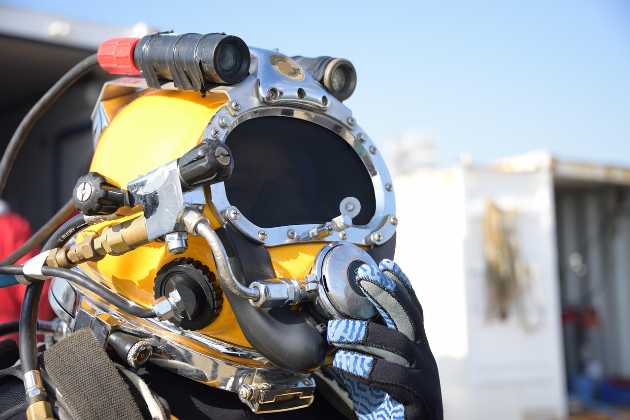 V Dalešické přehradě hledají policejního potápěče. Nevynořil se po ponoru