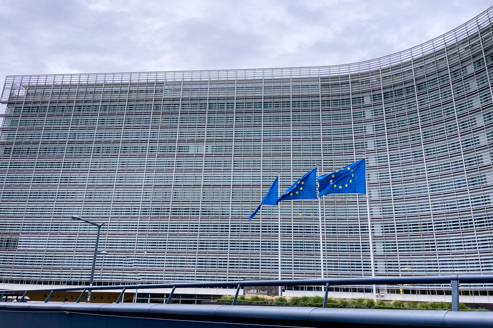 EU zmrazila ruská aktiva na neurčito, Maďarsko a Slovensko byly proti