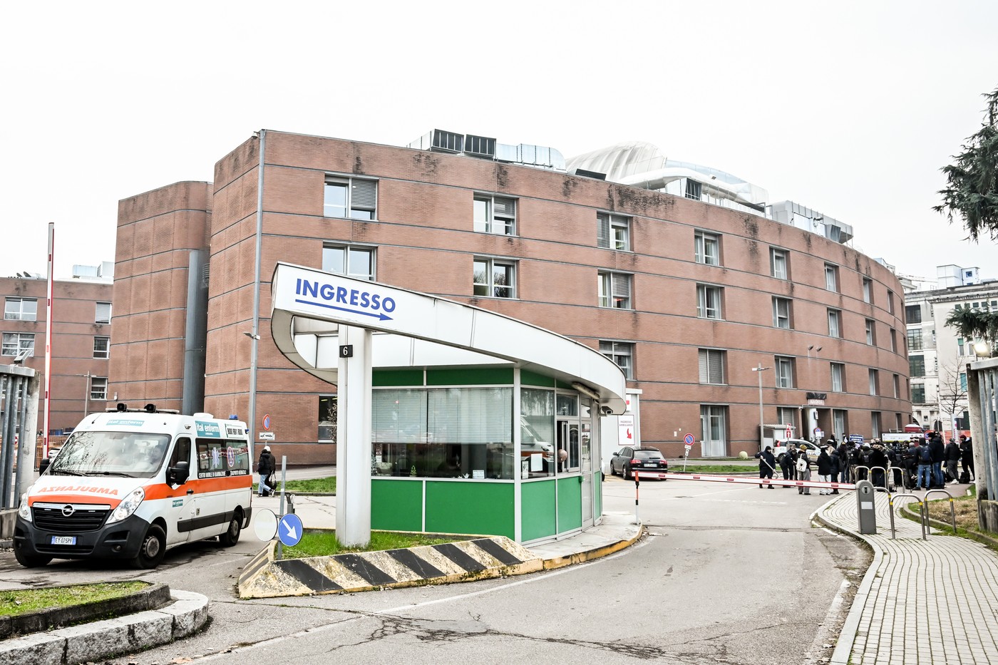 Desítky zraněných obětí požáru v Crans-Montaně jsou stále v nemocniční péči