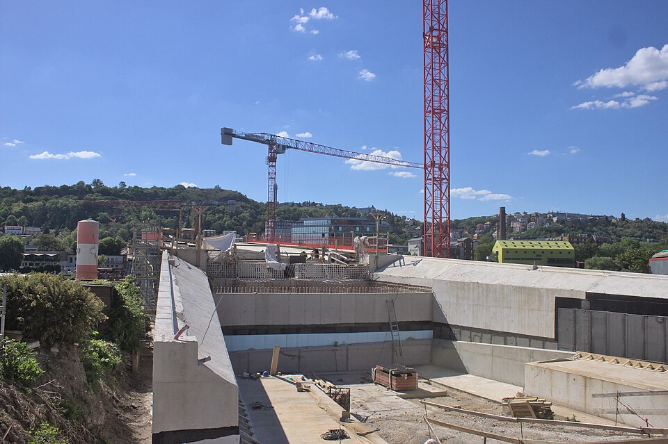 Pražané zvolili jméno nového mostu. Bude Dvorecký, Anežka Česká propadla