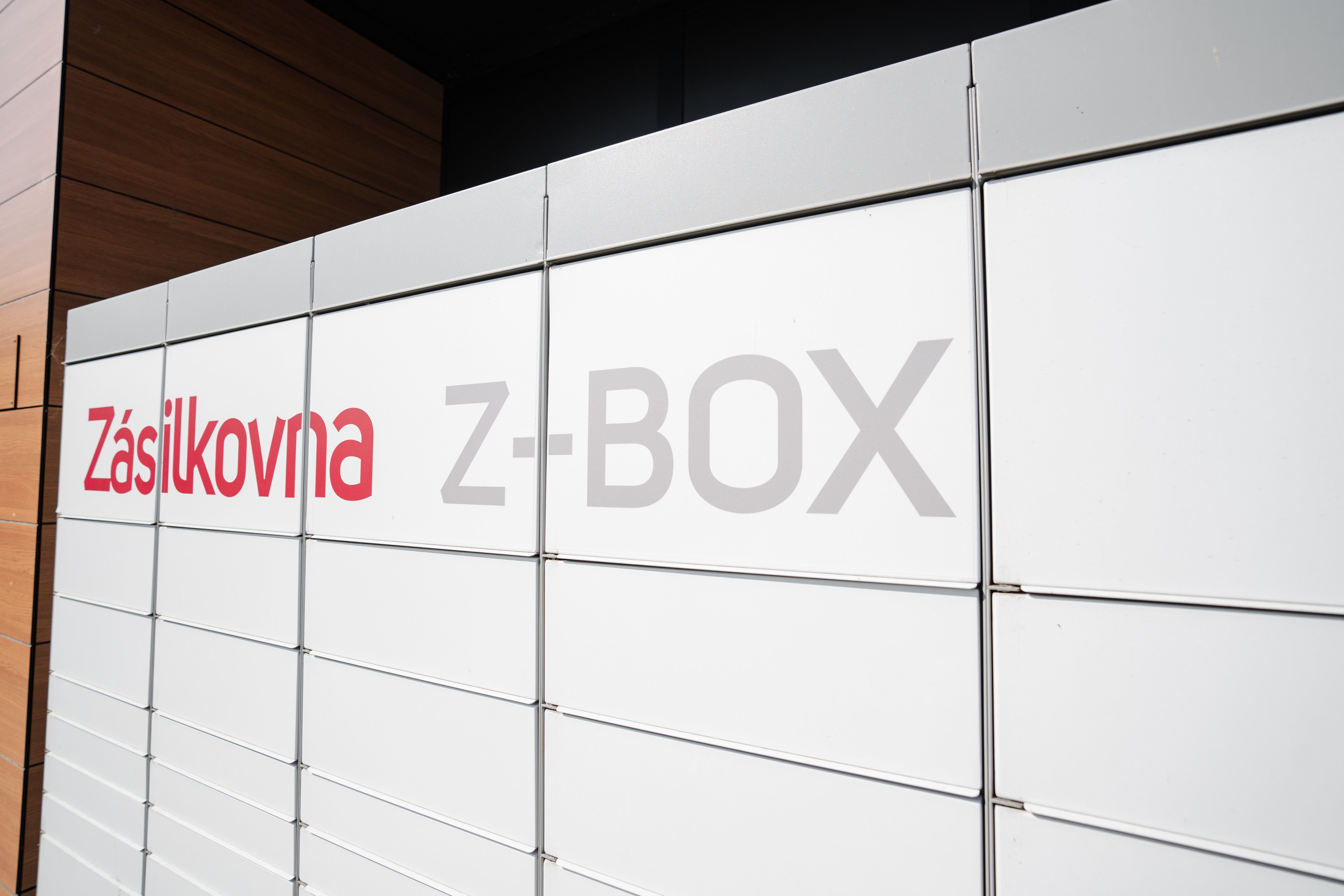 Výdejní boxy zásilkových firem nebudou podléhat regulaci stavebního zákona