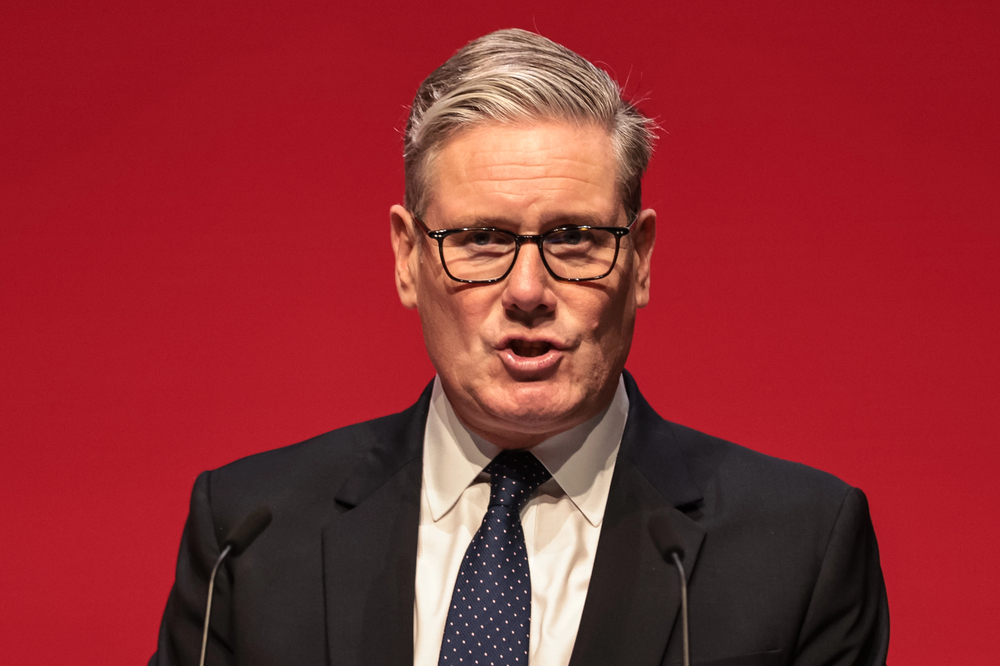 Starmer hovořil s Trumpem o Hormuzském průlivu, oznámil Londýn