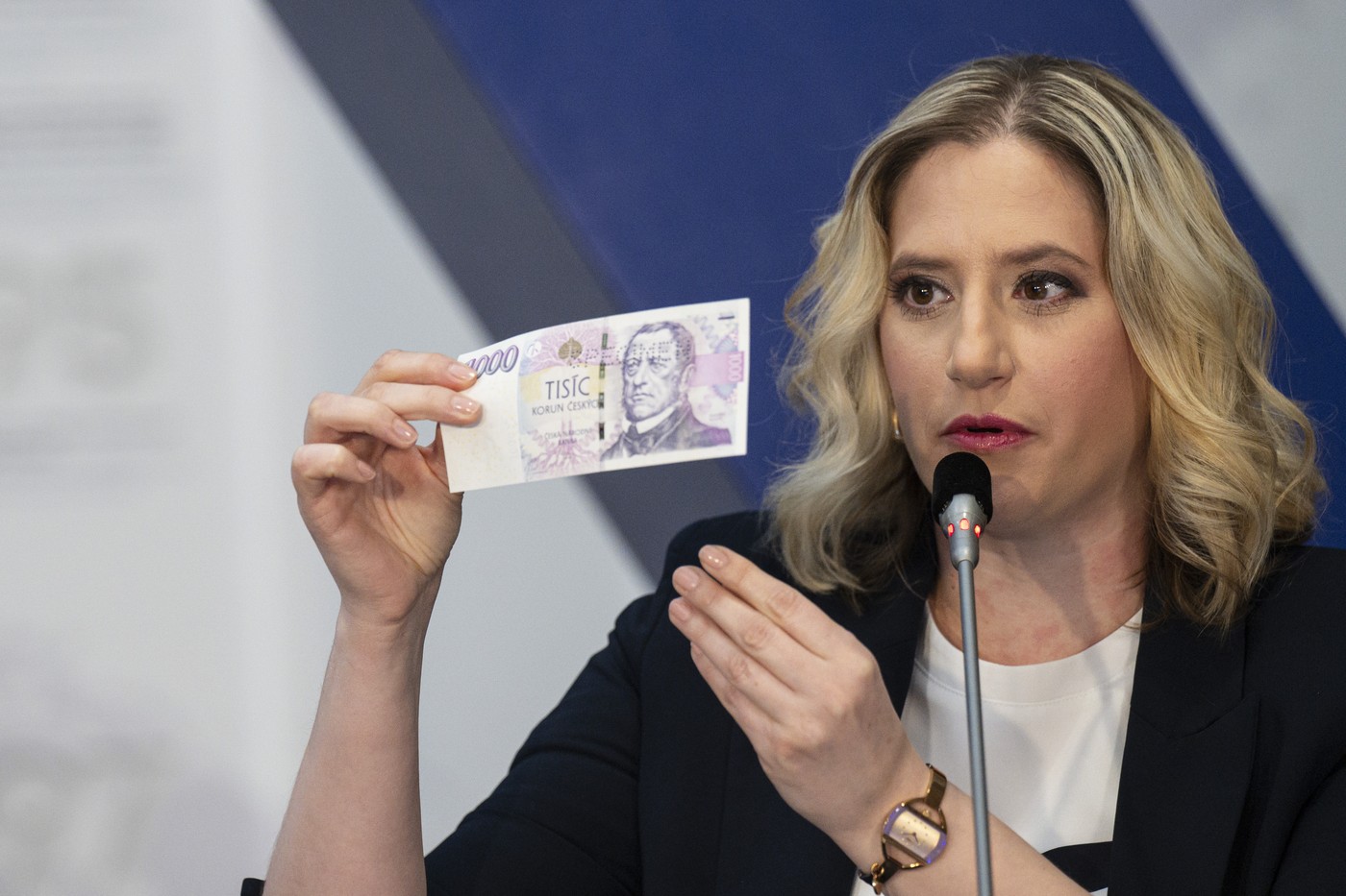 ČNB loni zadržela 1682 padělaných a pozměněných peněz, nejméně od roku 2020