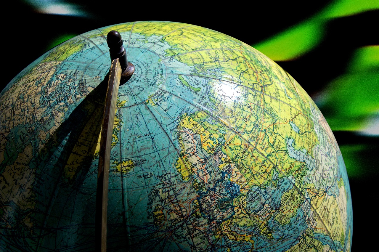 Vláda zrušila všechny nominované velvyslance. Jde o padesát jmen