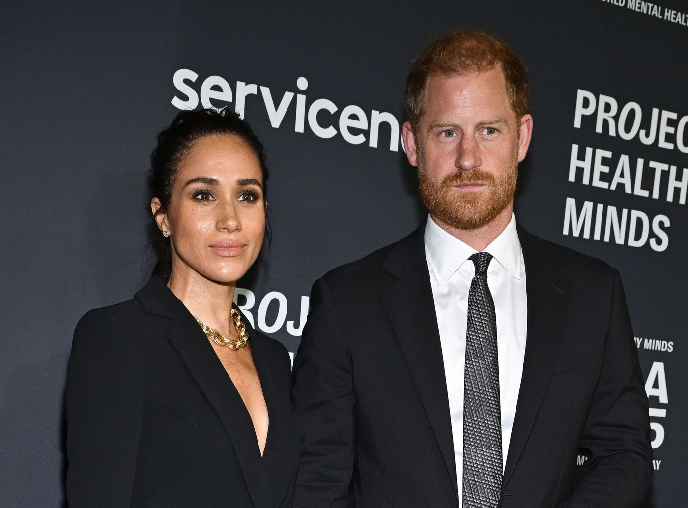 Dianin bratr varuje před mediálním tlakem na Harryho a Meghan. Připomíná osud své sestry