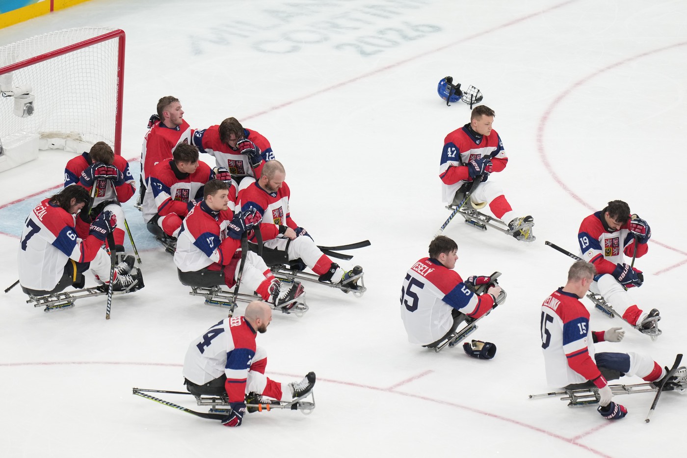 Bubeníčková si doběhla pro třetí stříbro, para hokejisté ztratili vedení 2:0