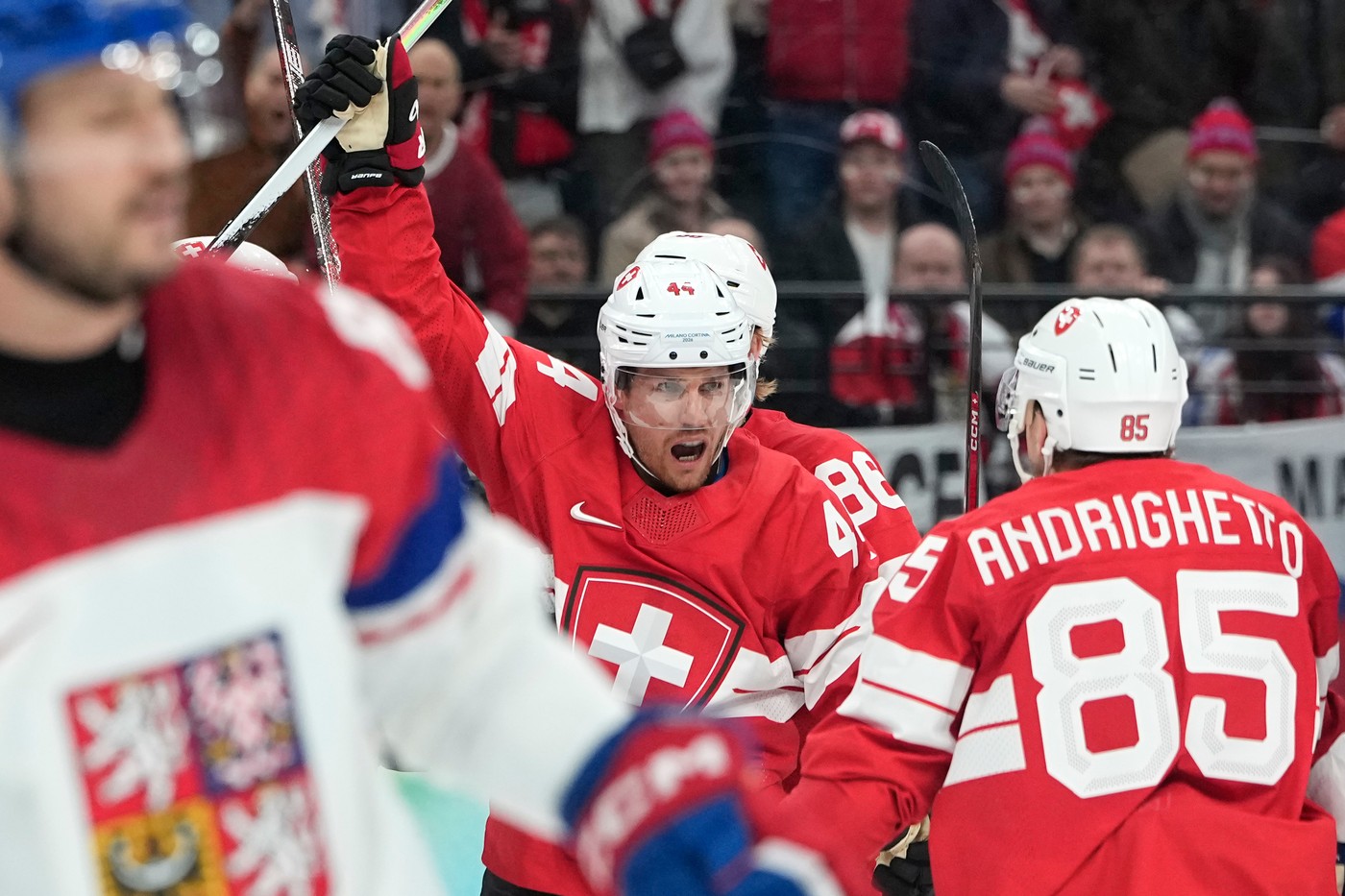 Hokejisté prohráli na OH se Švýcarskem 3:4 v prodloužení, ve skupině jsou třetí