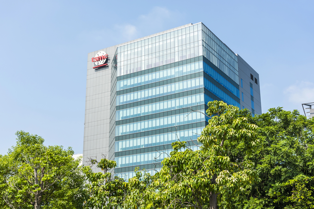 Největší smluvní výrobce čipů TSMC chystá zvýšení cen až o deset procent 