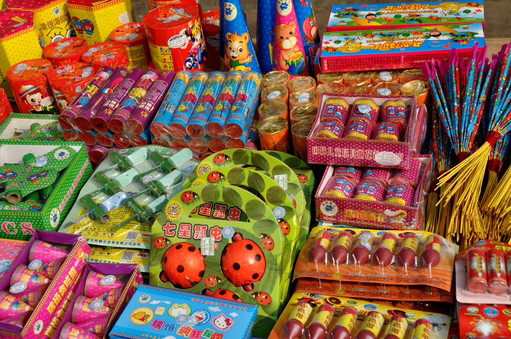 Výbuch v čínské továrně na zábavní pyrotechniku zabil nejméně 26 lidí