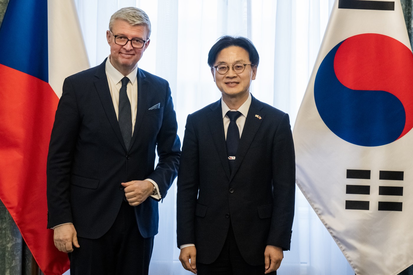 Příprava Dukovan pokračuje podle plánu, ČR bude jednat s Korejci i o lithiu