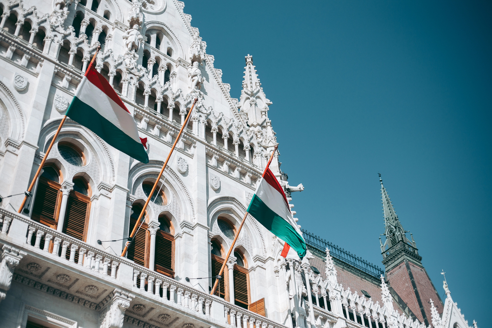Maďarští poslanci omezili funkční období jednotlivých premiérů na osm let