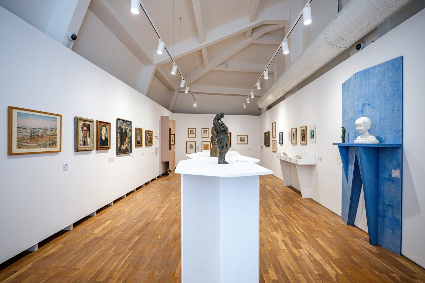 Hradecká galerie zahájila výstavu děl uměleckých partnerských dvojic 20. století