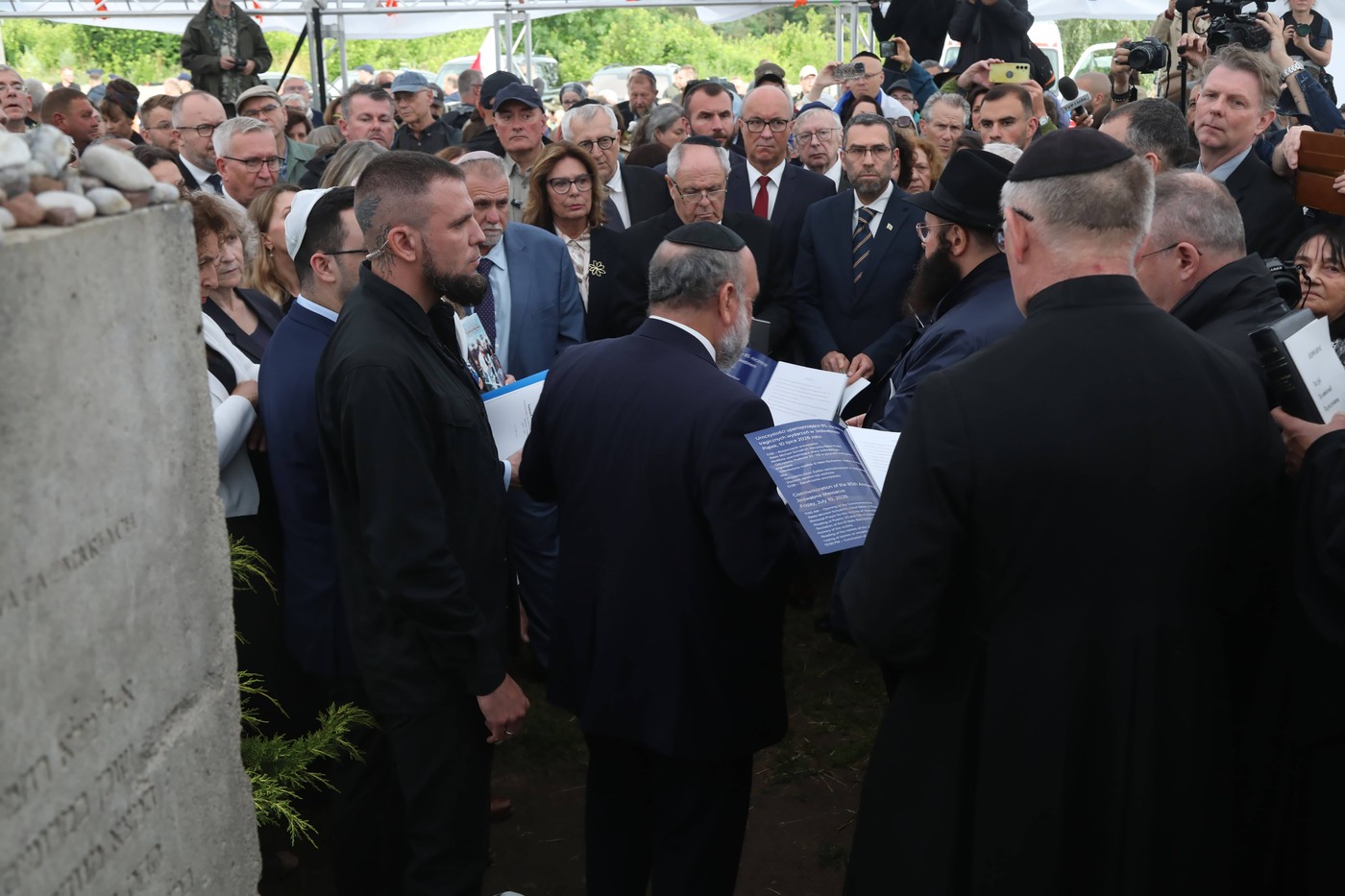 Polsko si připomnělo vraždění Židů polskými sousedy, extremisté protestovali