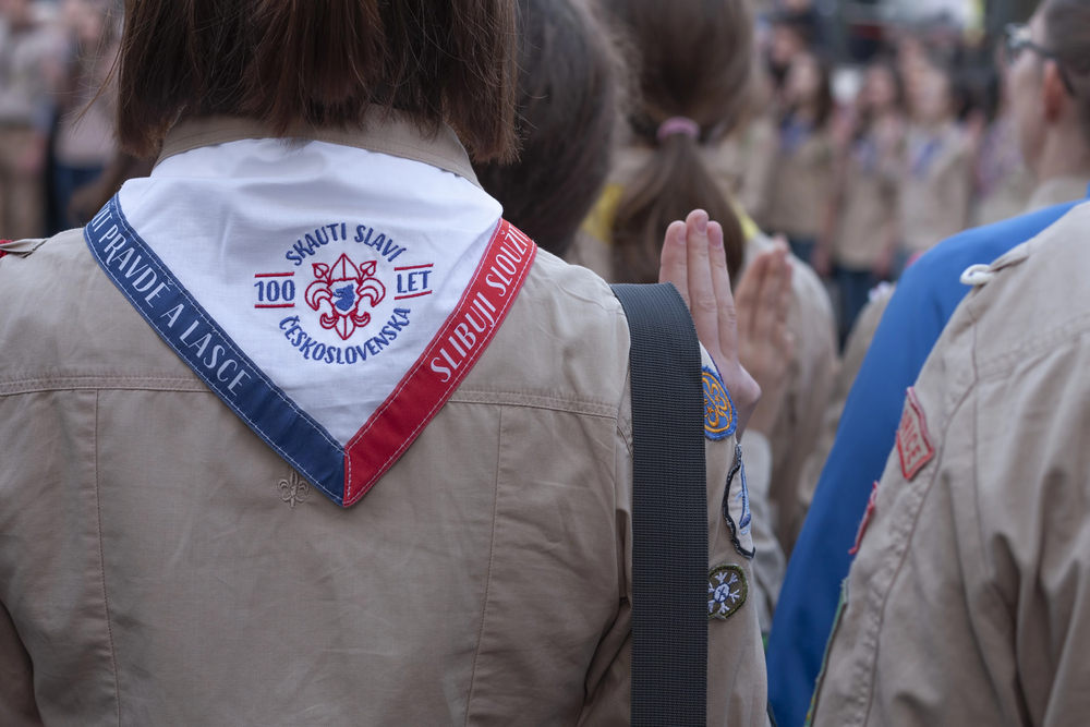 Čeští skauti vyrazili do Maďarska na středoevropské jamboree, vezou i tvarůžky a oplatky