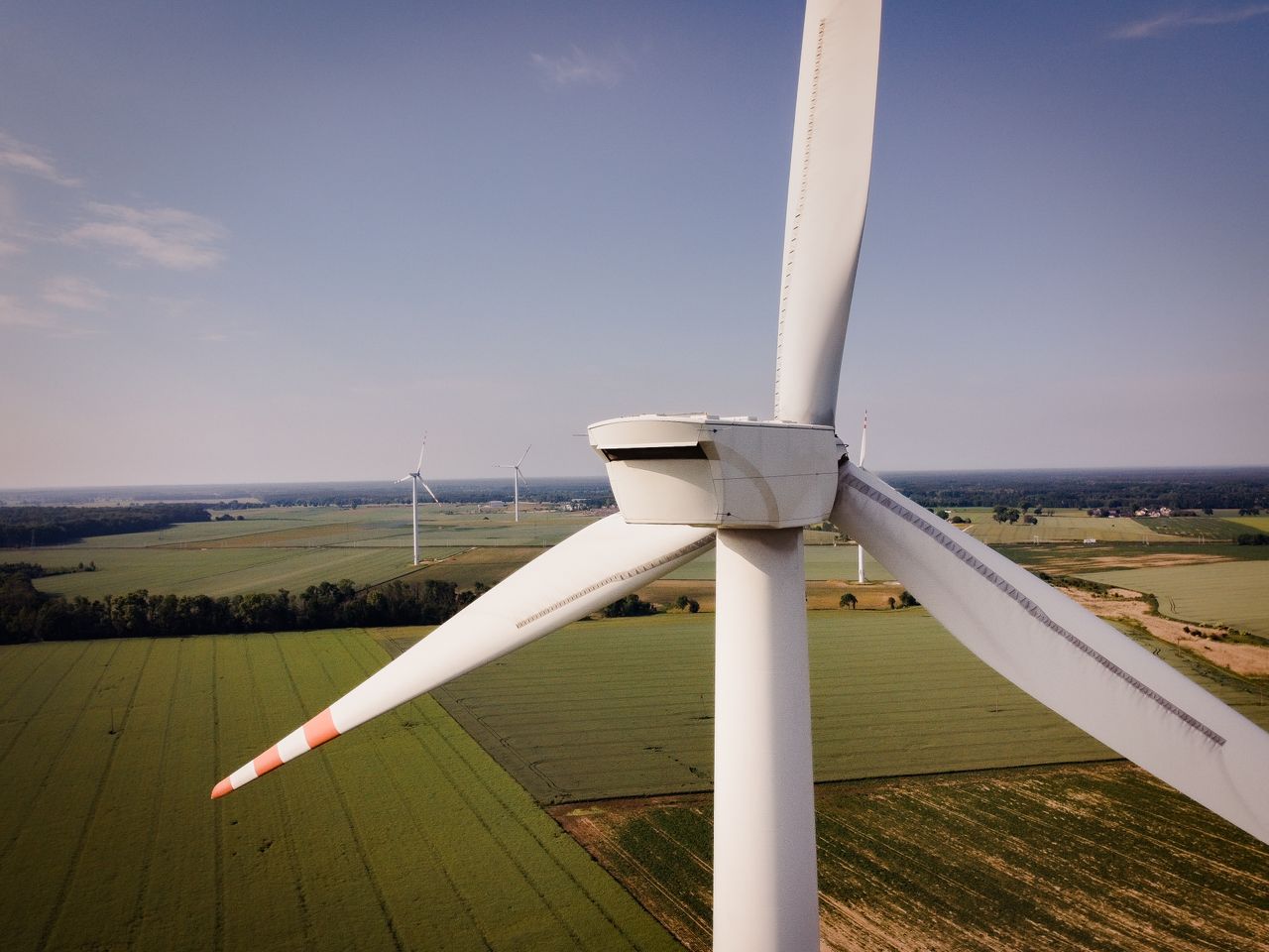 Větrné elektrárny pod drobnohledem: Znojemsko definuje, kde je stavba v krajině neúnosná