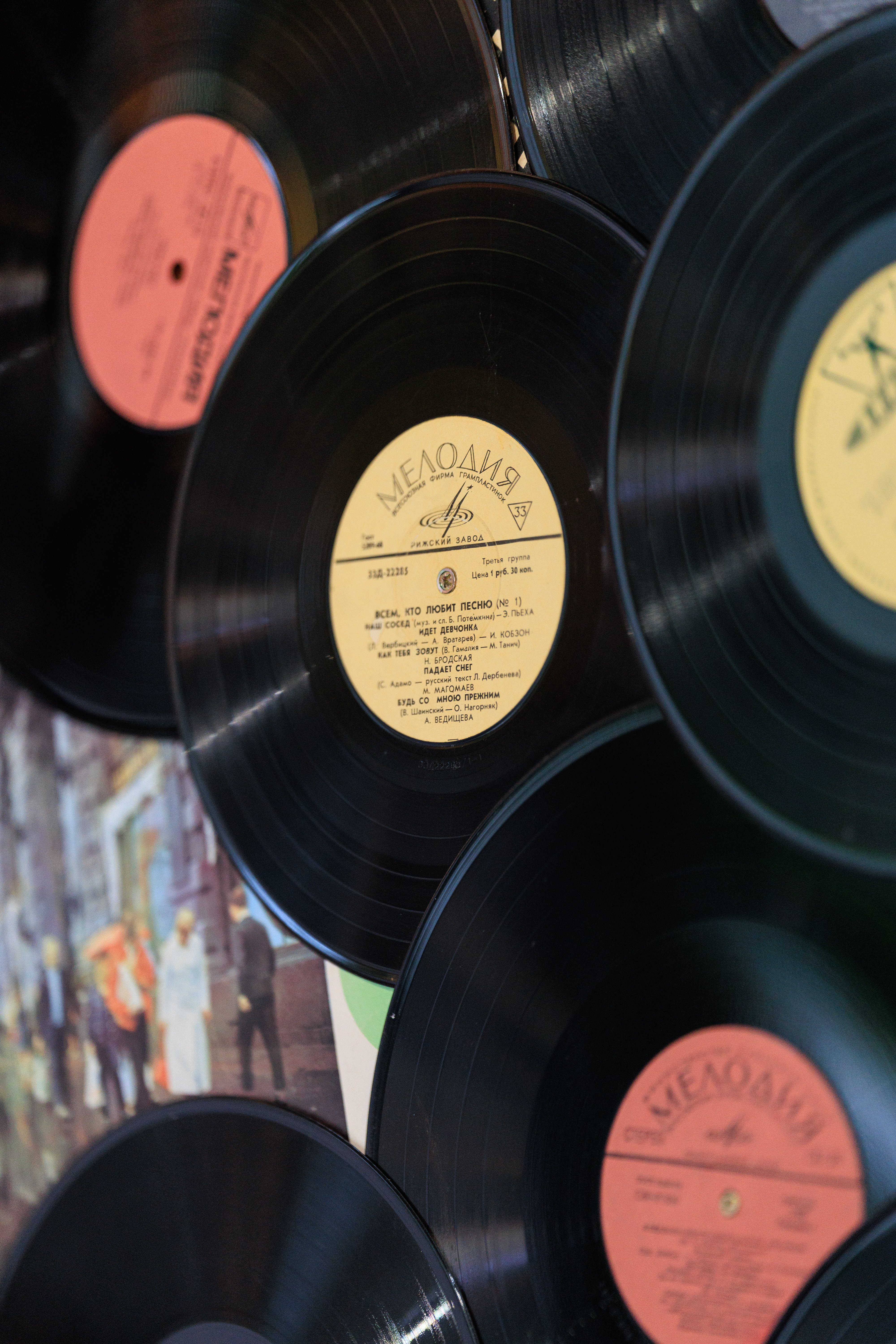 GZ Media: Neprodané vinyly lze využít při výrobě, ukázal projekt