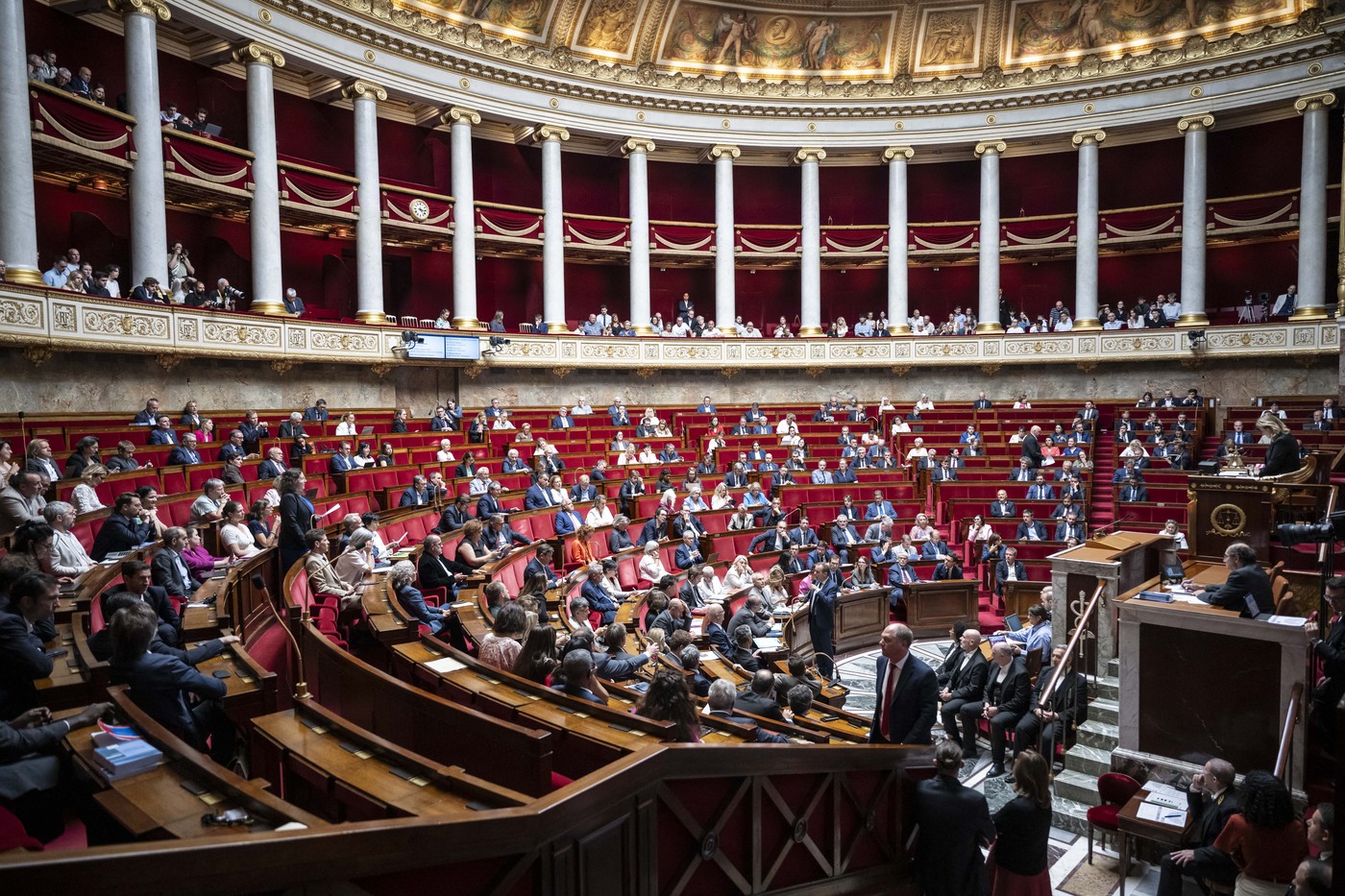 Francouzský parlament definitivně schválil zákaz sociálních sítí dětem