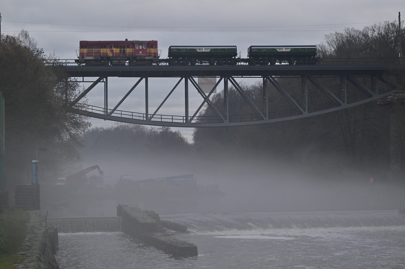 Po pěti měsících začnou jezdit vlaky z Tábora do Bechyně po opraveném mostě