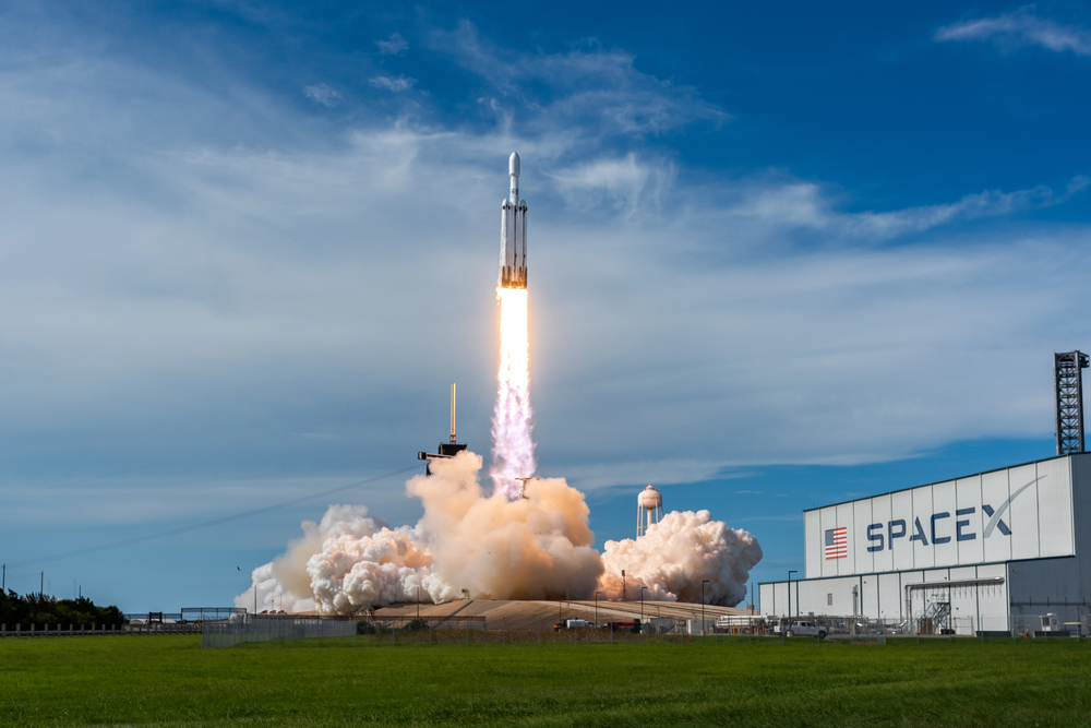 SpaceX v dokumentu k vstupu na burzu slibuje rozvoj přepravy na Mars či Měsíc